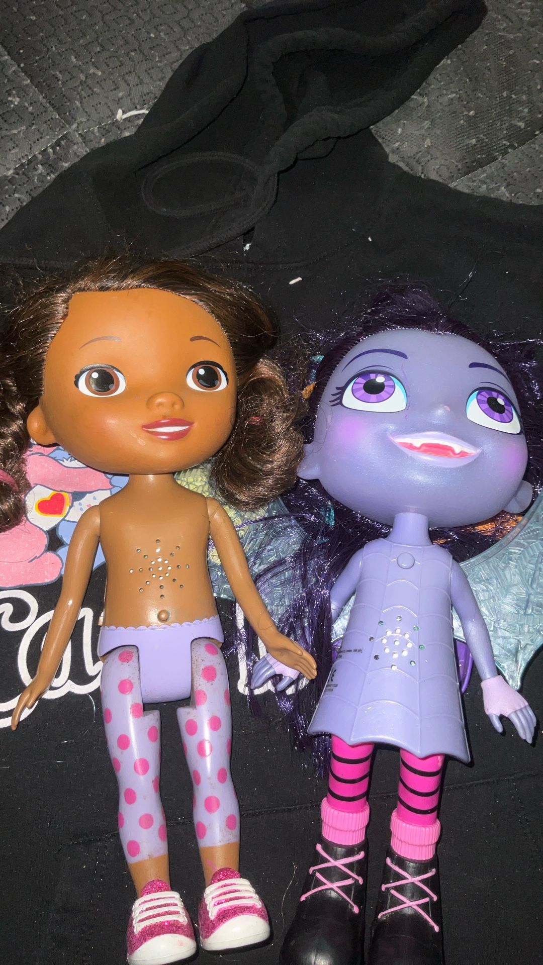 Disney Junior, Doc McStuffins, and Vampirina dolls, both hard plastic both have audio capability, but their batteries are dead