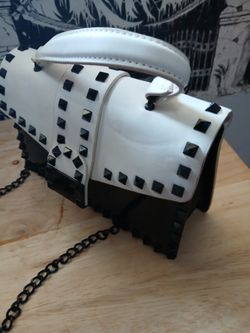 Black And White Hand Bag/purse