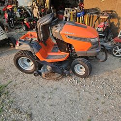 Husqvarna GTH2648 