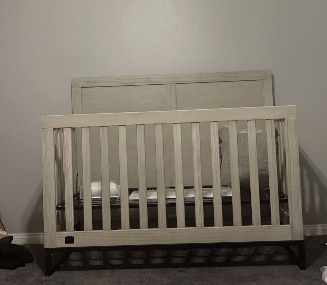 Crib + Mattress