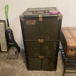 Antique Wardrobe Trunk Hartman Cushion Top 