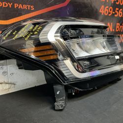 FORD EXPEDITION 2022-2024 RH HEADLIGHT FULL LED (BLACK BEZEL) OEM