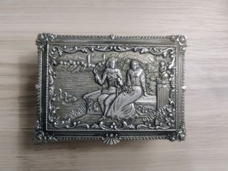 Jewelry Box Vintage Courting Scene