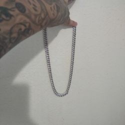 Mossanite 12mm Chain 