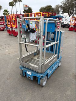 Genie 12ft manlift