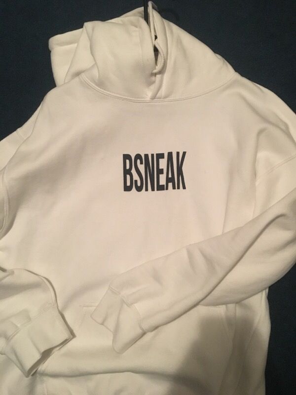 Bsneak sweater(Blake Linder)