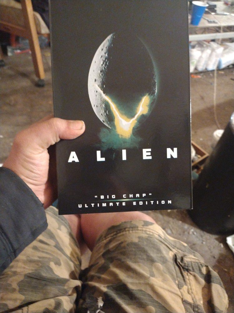 Big Chap Alien  Ultimate Edition