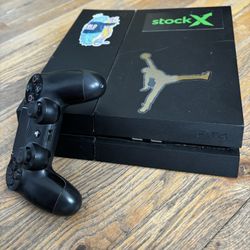 Standard PS4 With Controller