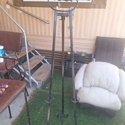 Metal Easel 5 Ft Tall