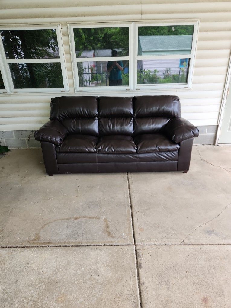 Great 7' Couch