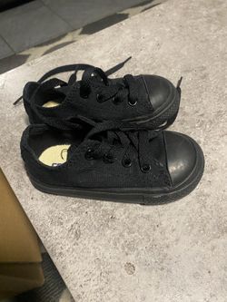 Boys Converse Size 6