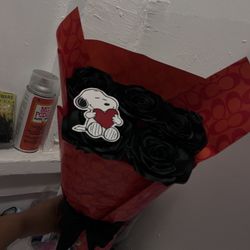 Standing snoopy bouquet !! ❣️
