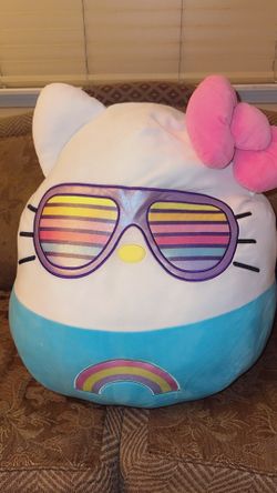 Hello Kitty Squishmallow 