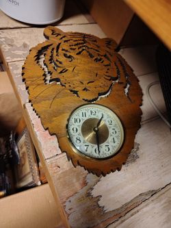 Tiger clock