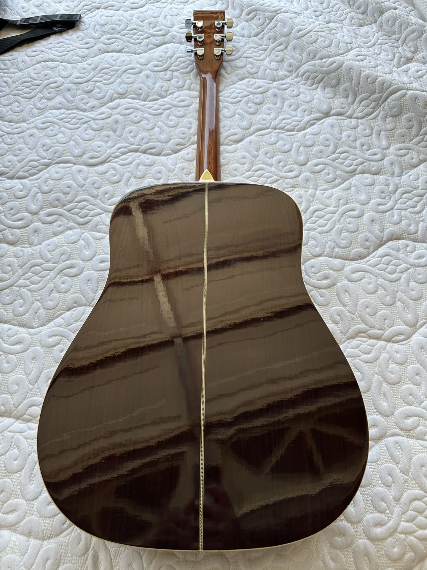 Nice Guitar Marlboro