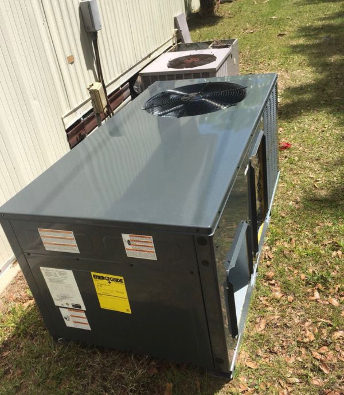 Ac services , air conditioning tech ,new units , all sizes