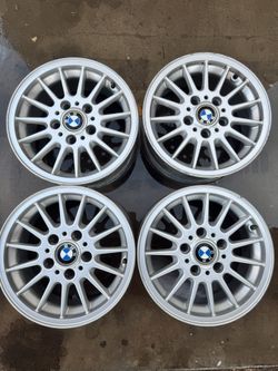 Clean Set of 15”  BMW Style 32 Rims