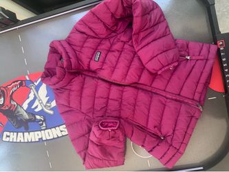 Youth Patagonia puffer jacket purple/mauve size 8