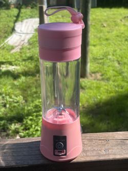 Portable juicer blender