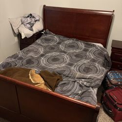 Bedroom furniture Set