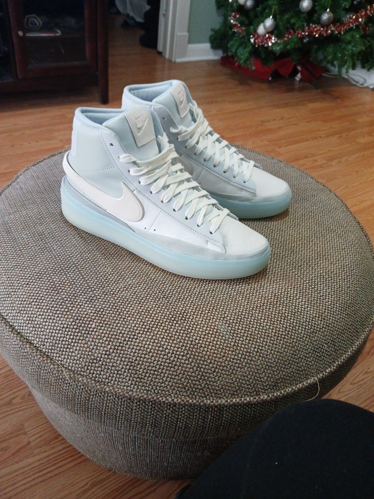Nike Size 11. Men's 