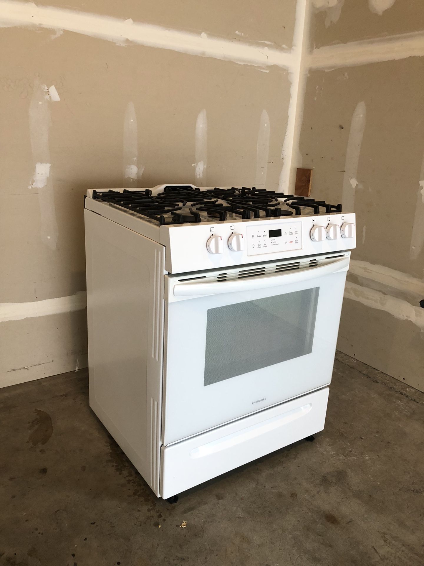 Frigidaire Gas Range Stove Oven Clean