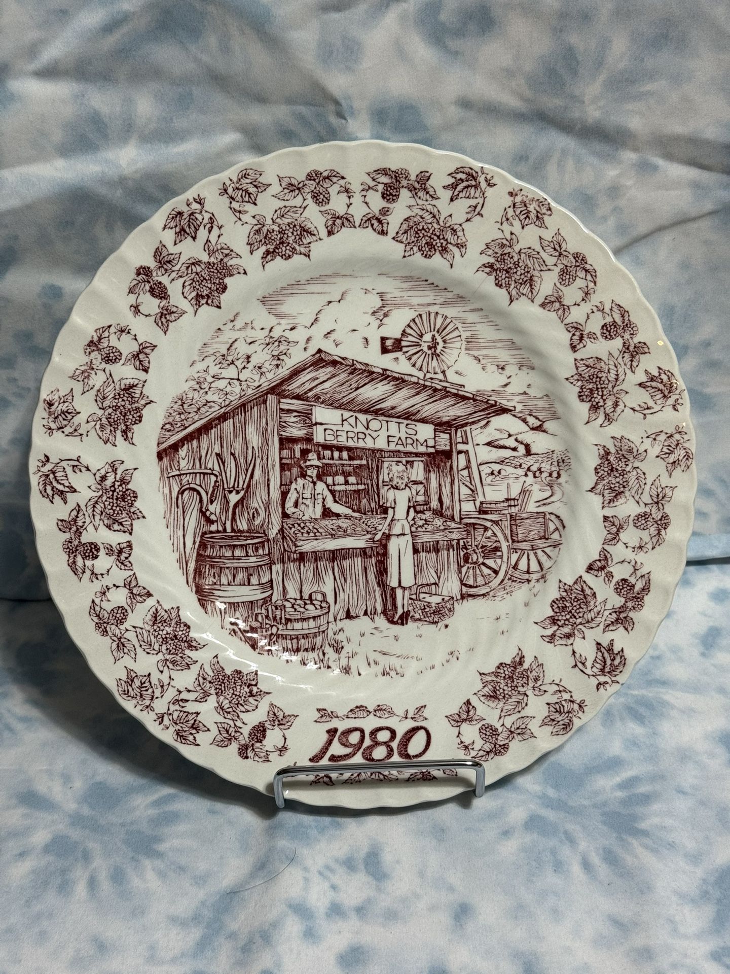 Knotts Berry Farm 1980 Collectible Plate No. 1 Made in England
