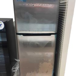 Frigidaire Efr451-b-6com Silver Compact Refrigerator