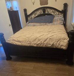 Cali king bed matress included