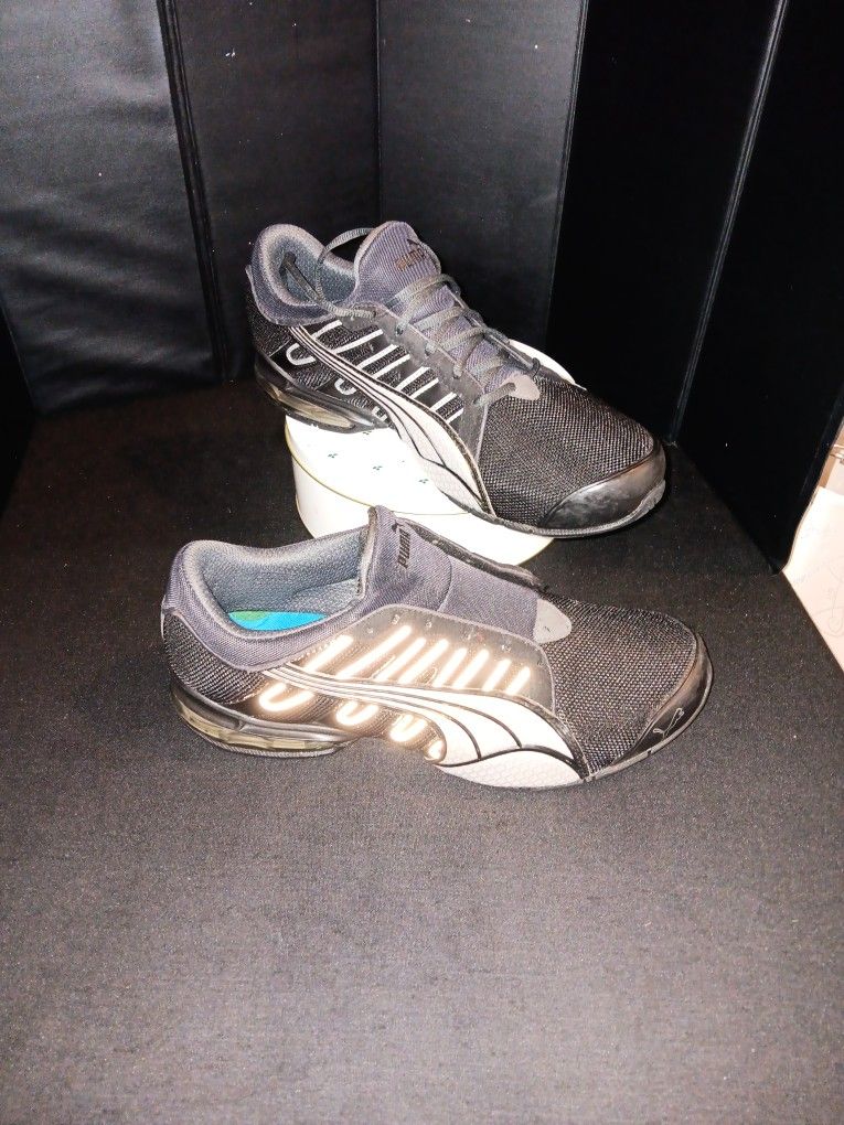 Puma Black Tennis Shoes Size 9.5