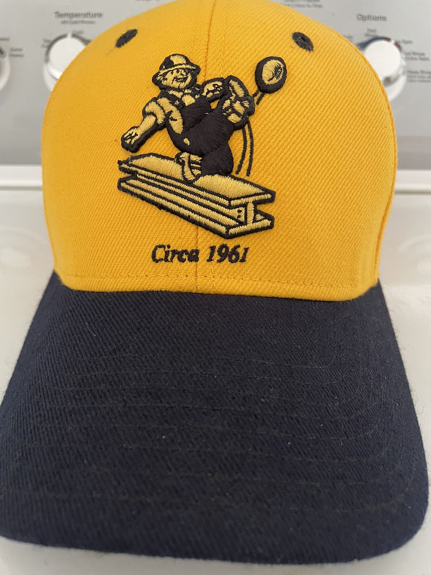 STEELER HAT -NFL REEBOK - Circa Design 1961