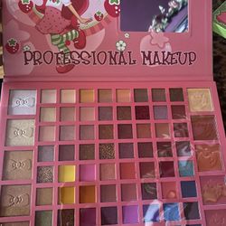 Paletas De Maquillaje Nuevas Each $20