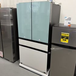 Samsung 28.8 Cubic Feet Bespoke French Door Refrigerator Brand New