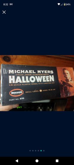 Halloween  Michael Myers Model Sealed