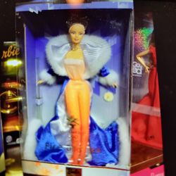 Barbie Perfect In Boxes Orange One 100 Cher 100 Wedgewood  Set Blue And Pink 200