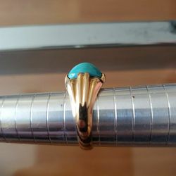 18k Solid Yellow Gold AMAZING Ring With High End Natural Tourqois