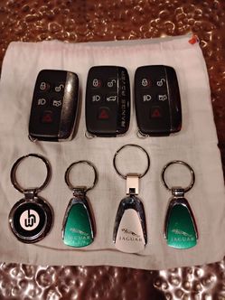 Land rover keys and key chains