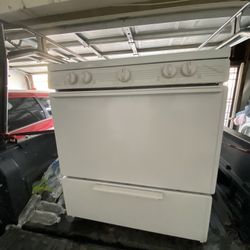 stove for sale 👍 comes with everything