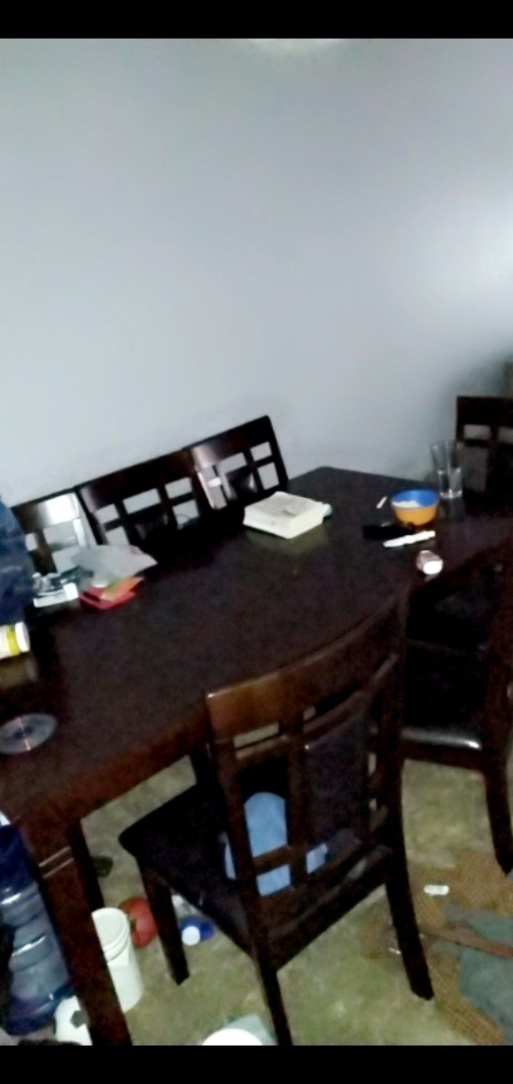 Dining Table 6 Month Old Asking For 409 Paid 800