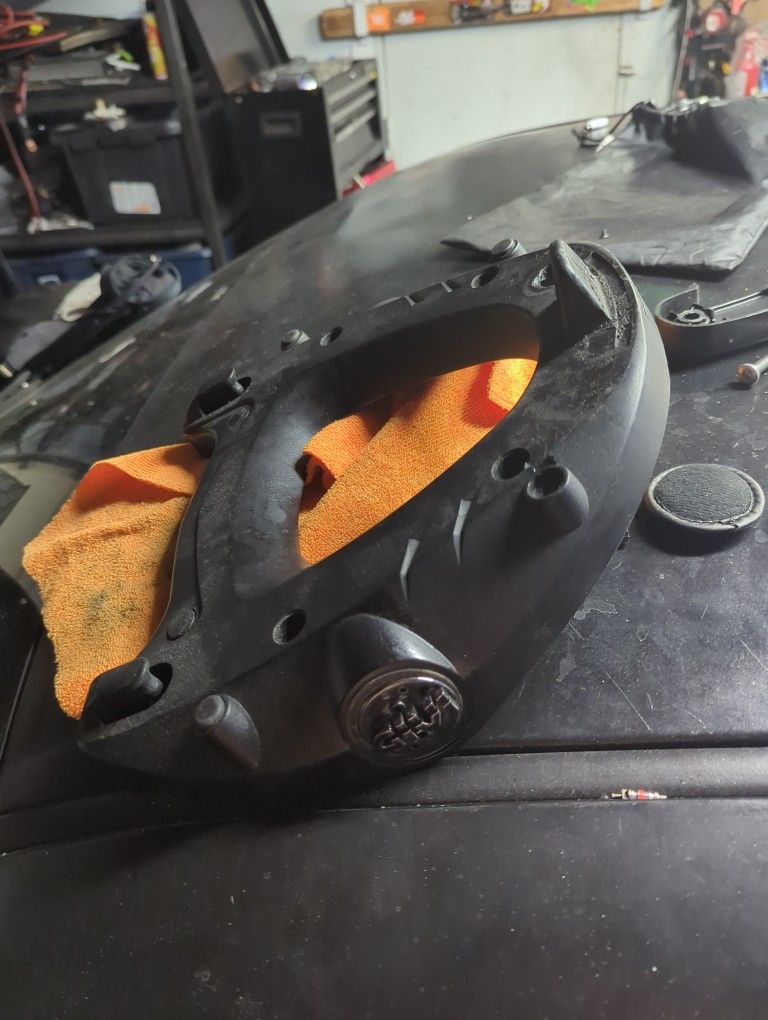 GIVI M5 Monokey Motorcycle Top Case Mounting Plate