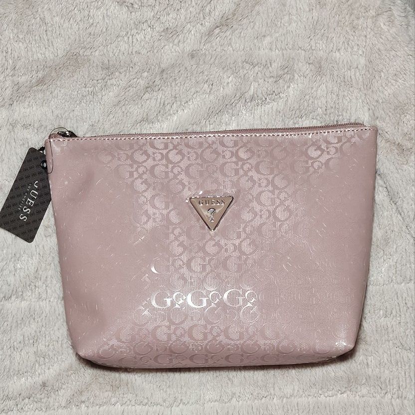 Guess Makeup Or Accessories Bag