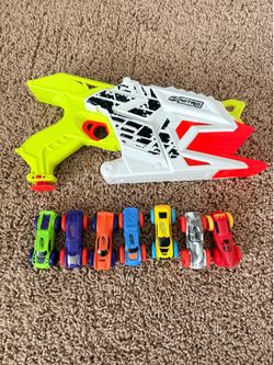 NERF Nitro gun & cars