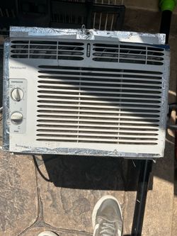 Frigidaire AC nice