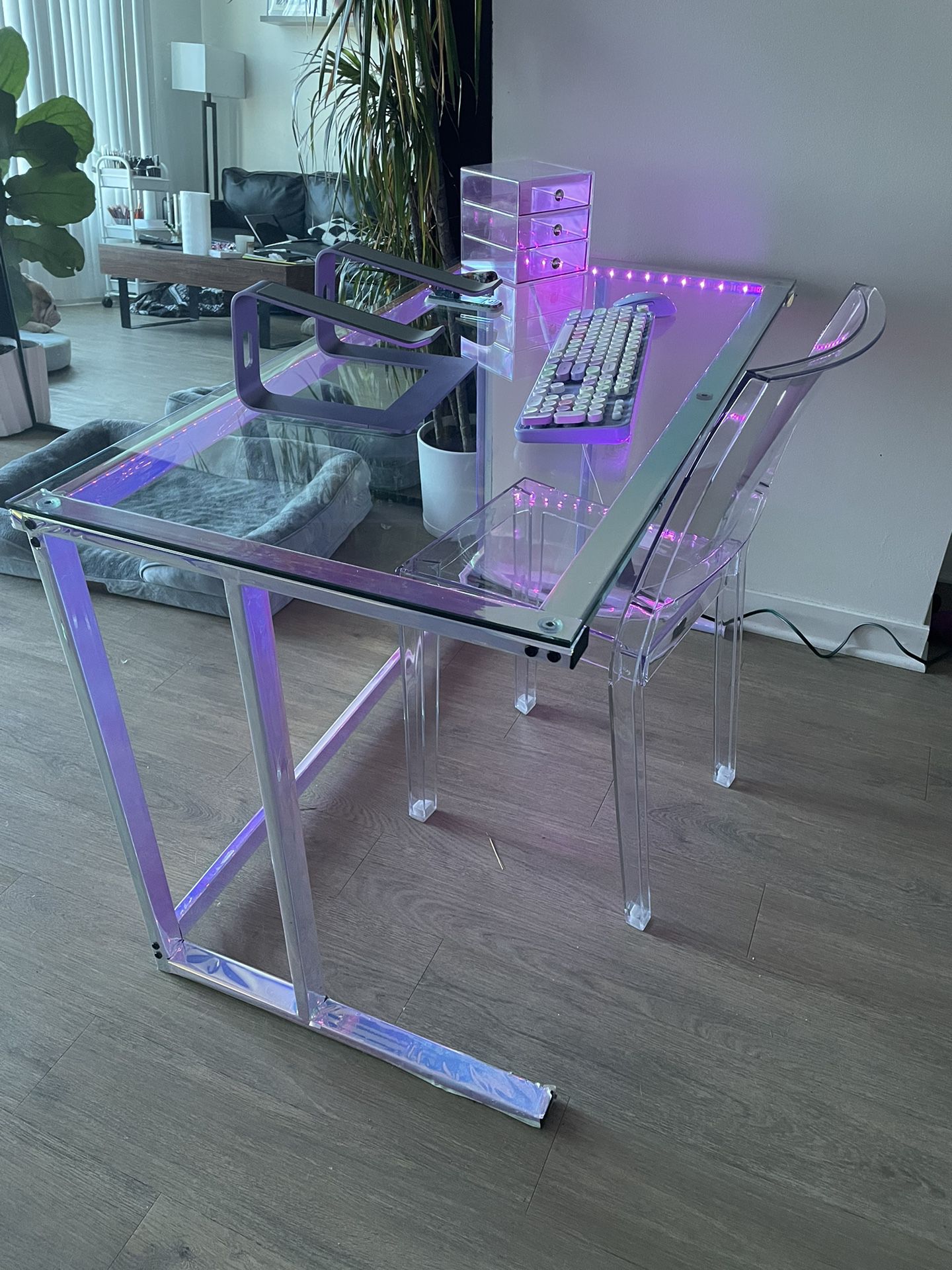Iridescent Light Up Glass Desk And Acrylic Chair Set With Accessories