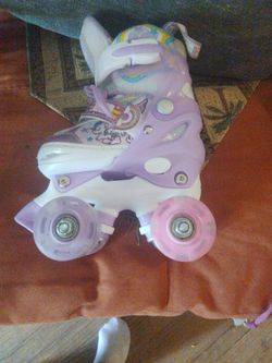 Size 6 Little Girls Princess Skates