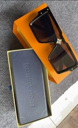 Louis Vuitton Cyclone Sunglasses (Black)