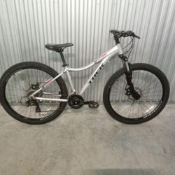 BICYCLE TREK 21 SPEED SIZE 27,5 BRAND NEW 