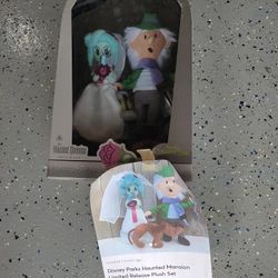 DISNEY HAUNTED MANSION LIMITED PLUSH SET