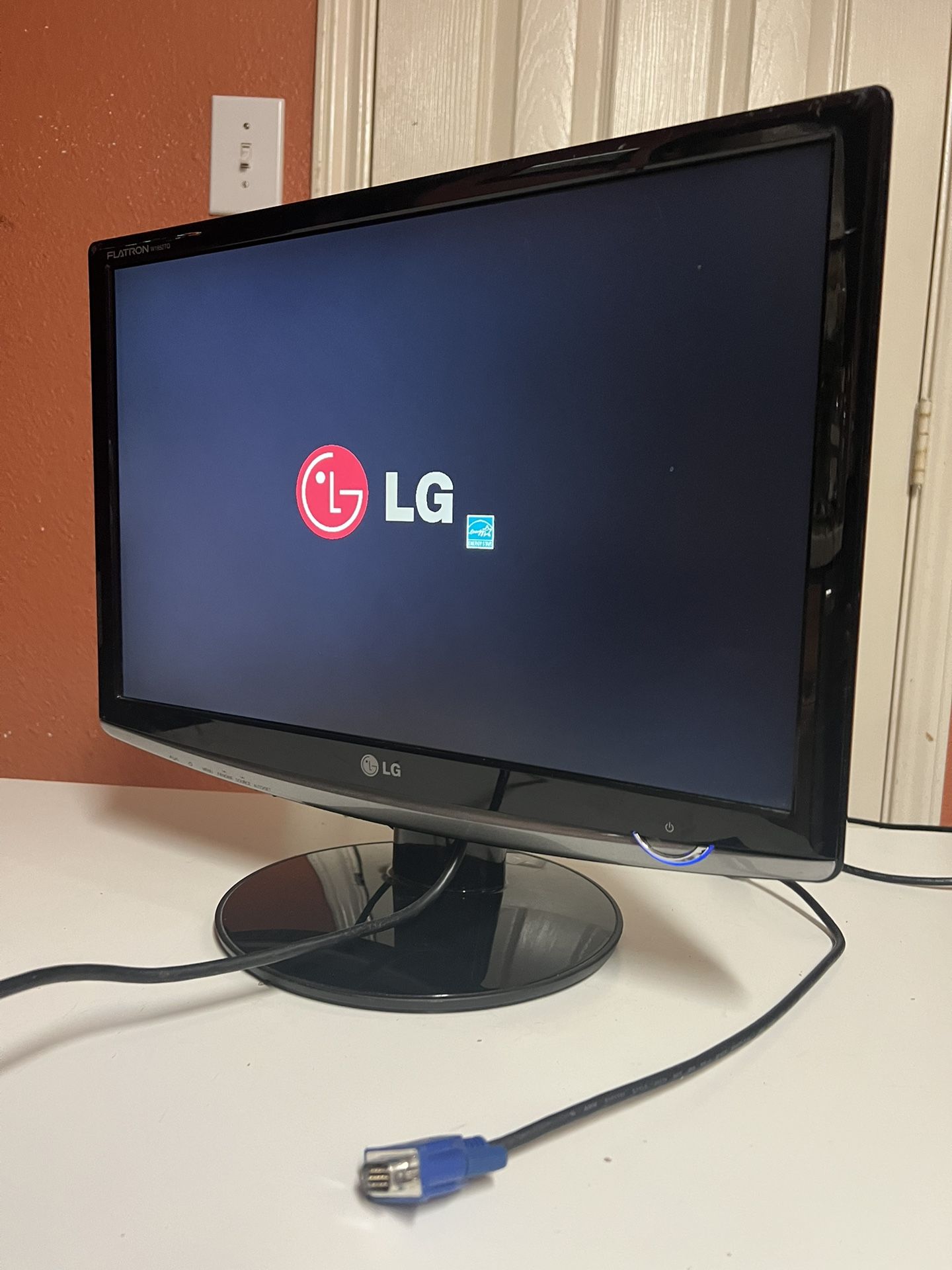 LG Monitor Flatron 19" LCD Monitor