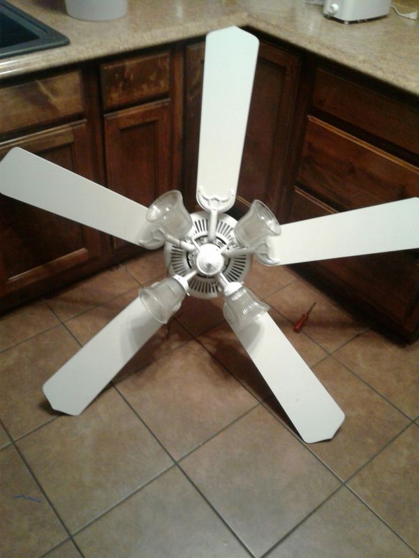 42 White Ceiling Fan For In San Antonio Tx Offerup